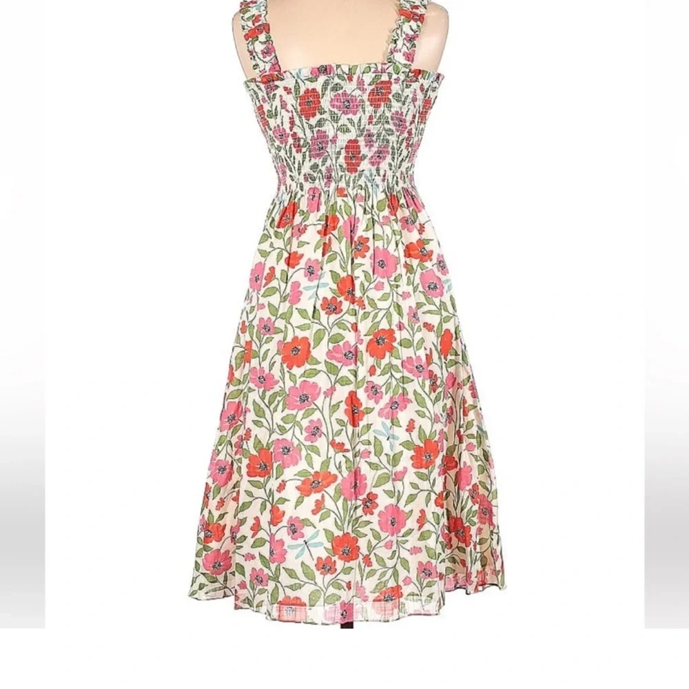 Kate Spade Bold Garden Blooms
Smocked Dress with pockets. Sz XL NWT Was $299 - Picture 2 of 5